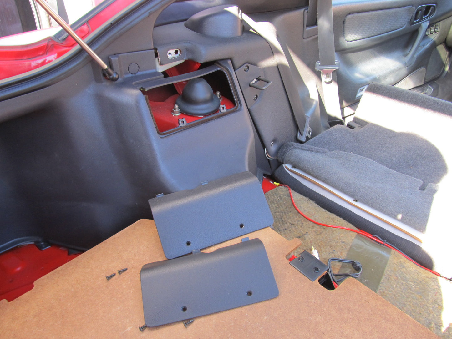94 95 96 97 Mitsubishi 3000GT OEM Hatch Trunk Panel Shock Trim Cover Set