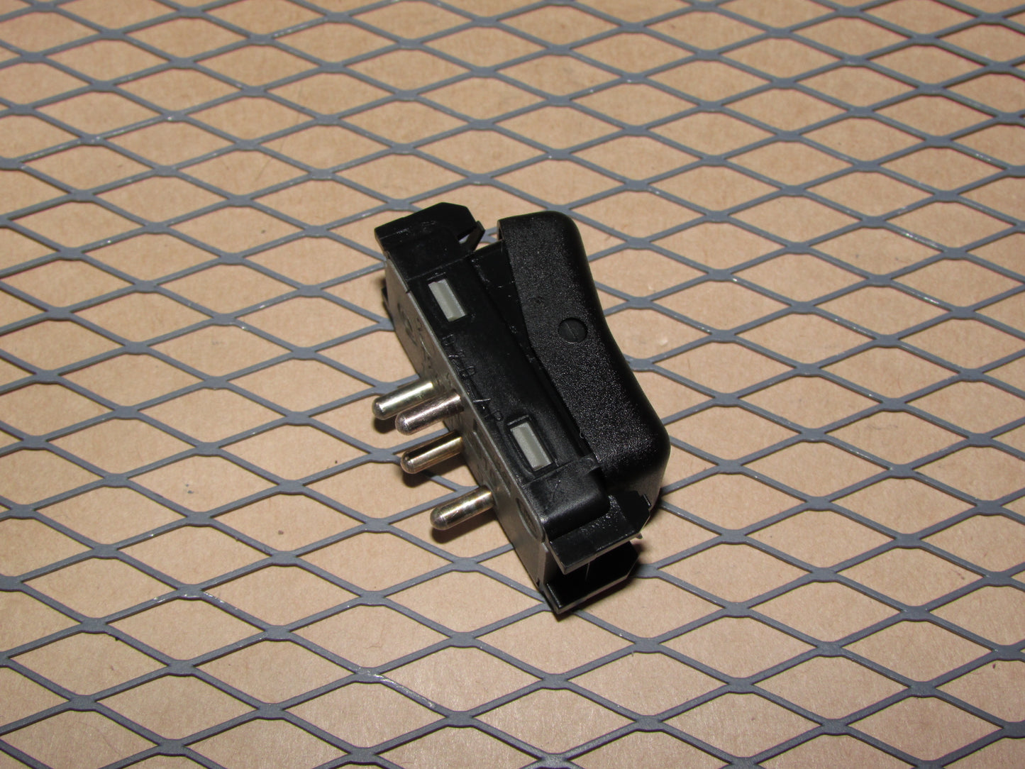 90 91 92 93 Mercedes Benz 300D OEM Seat Heat Rest Adjustment Switch