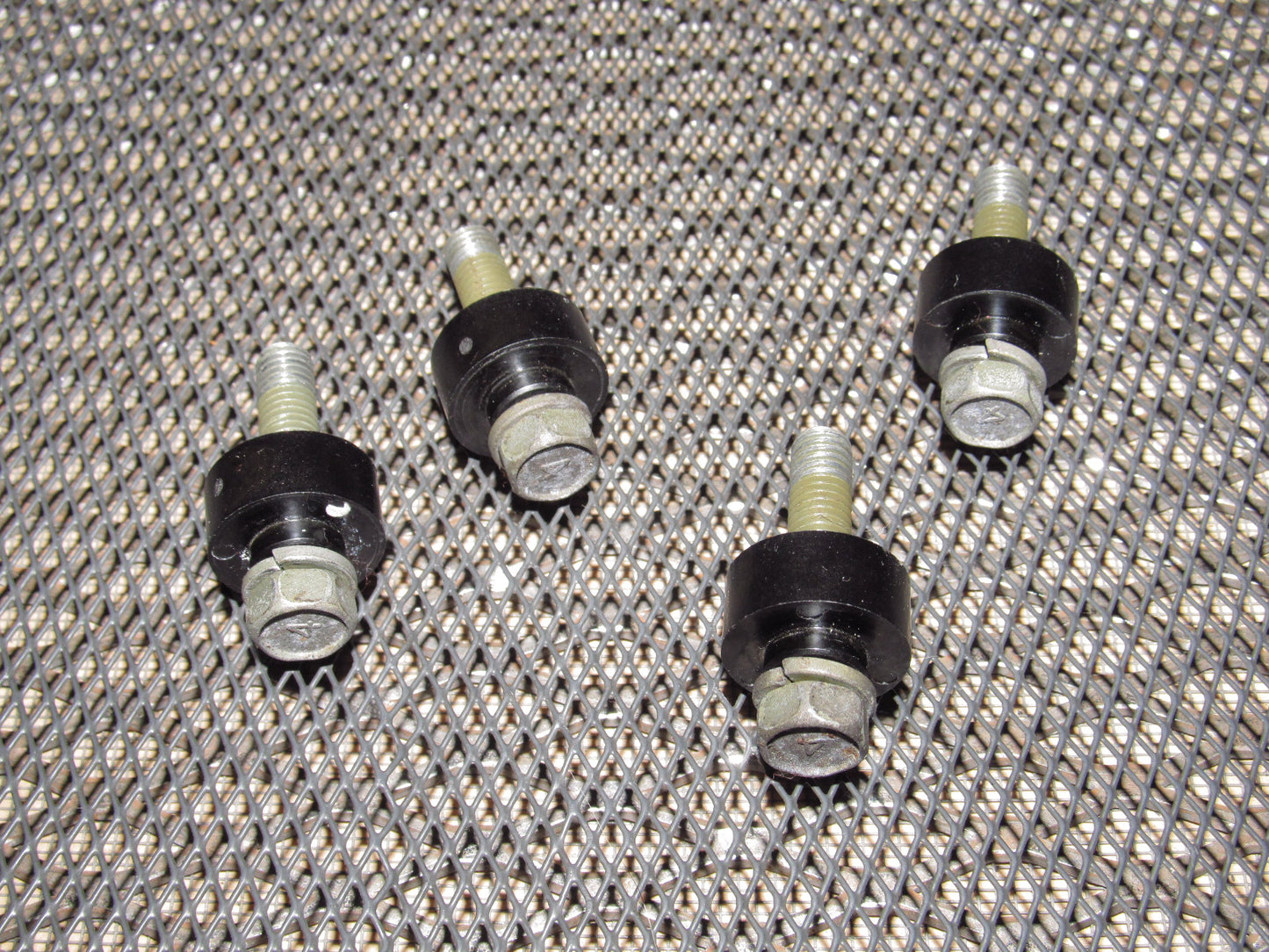 94 95 96 97 Mitsubishi 3000GT OEM Fuel Injector Mounting Spacer & Bolts