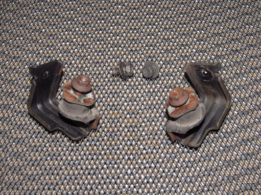 87 88 89 Toyota MR2 OEM Lower A/C Evaporator Core Mounting Bushing Bracket