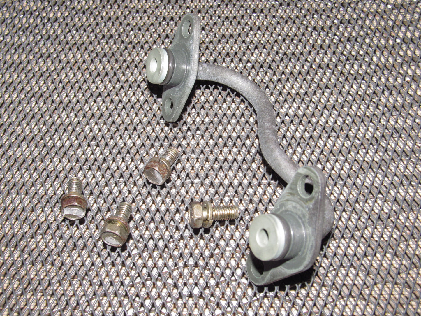94 95 96 97 Mitsubishi 3000GT OEM Fuel Rail Line - NA DOHC