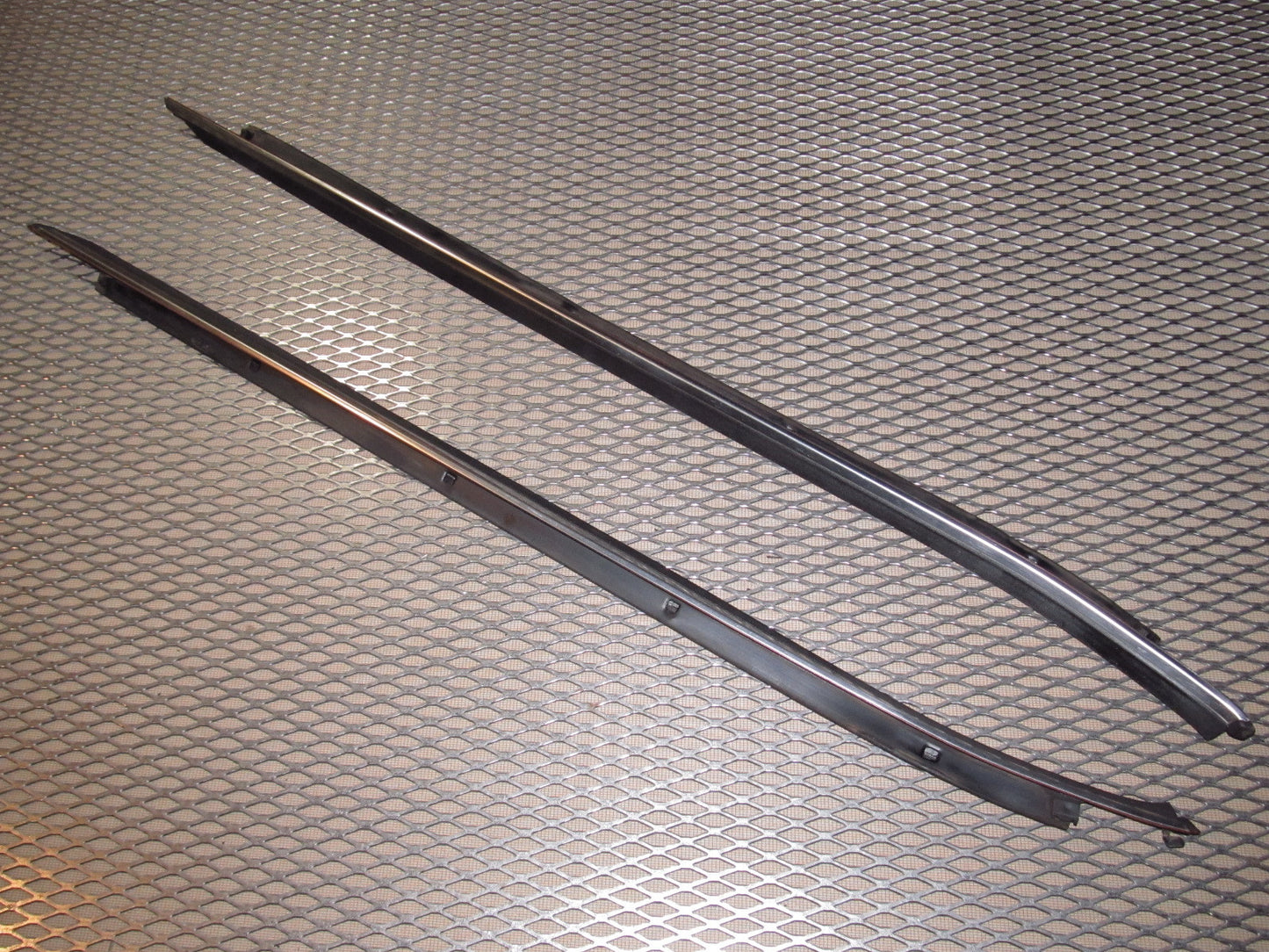 79 80 Datsun 280zx OEM Window Exterior Moulding Guide - Set 2+0