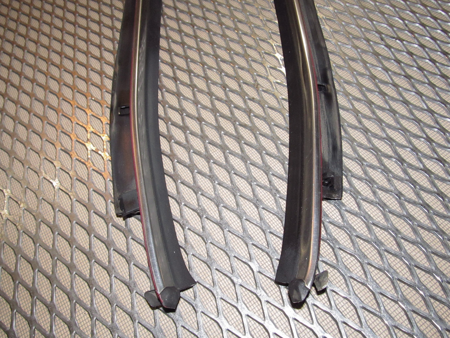 79 80 Datsun 280zx OEM Window Exterior Moulding Guide - Set 2+0