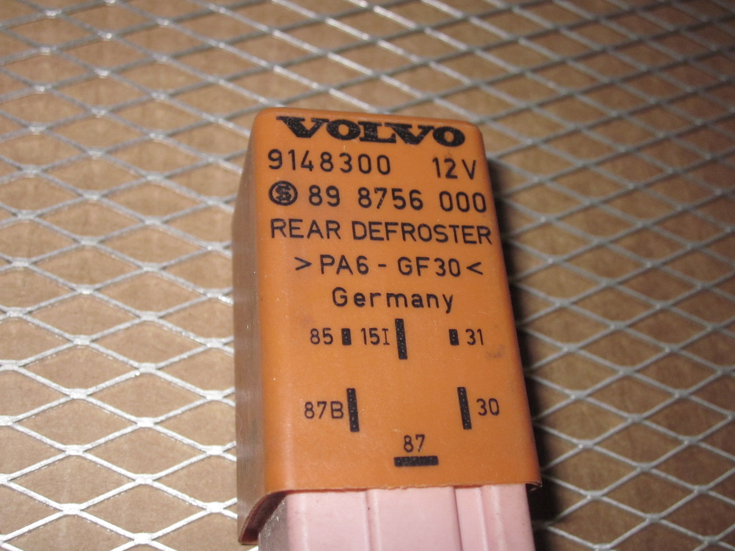 Volvo Rear Defroster Relay A 208 / 9148300 / 89 8756 000
