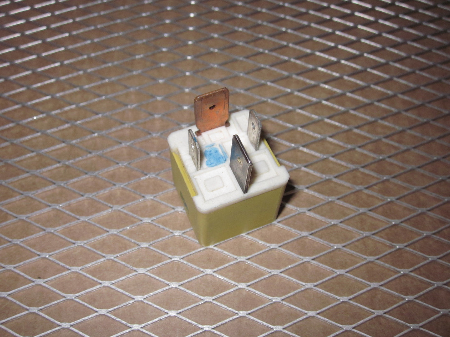 Volvo Relay 9128164 / 4RA 003 510-75
