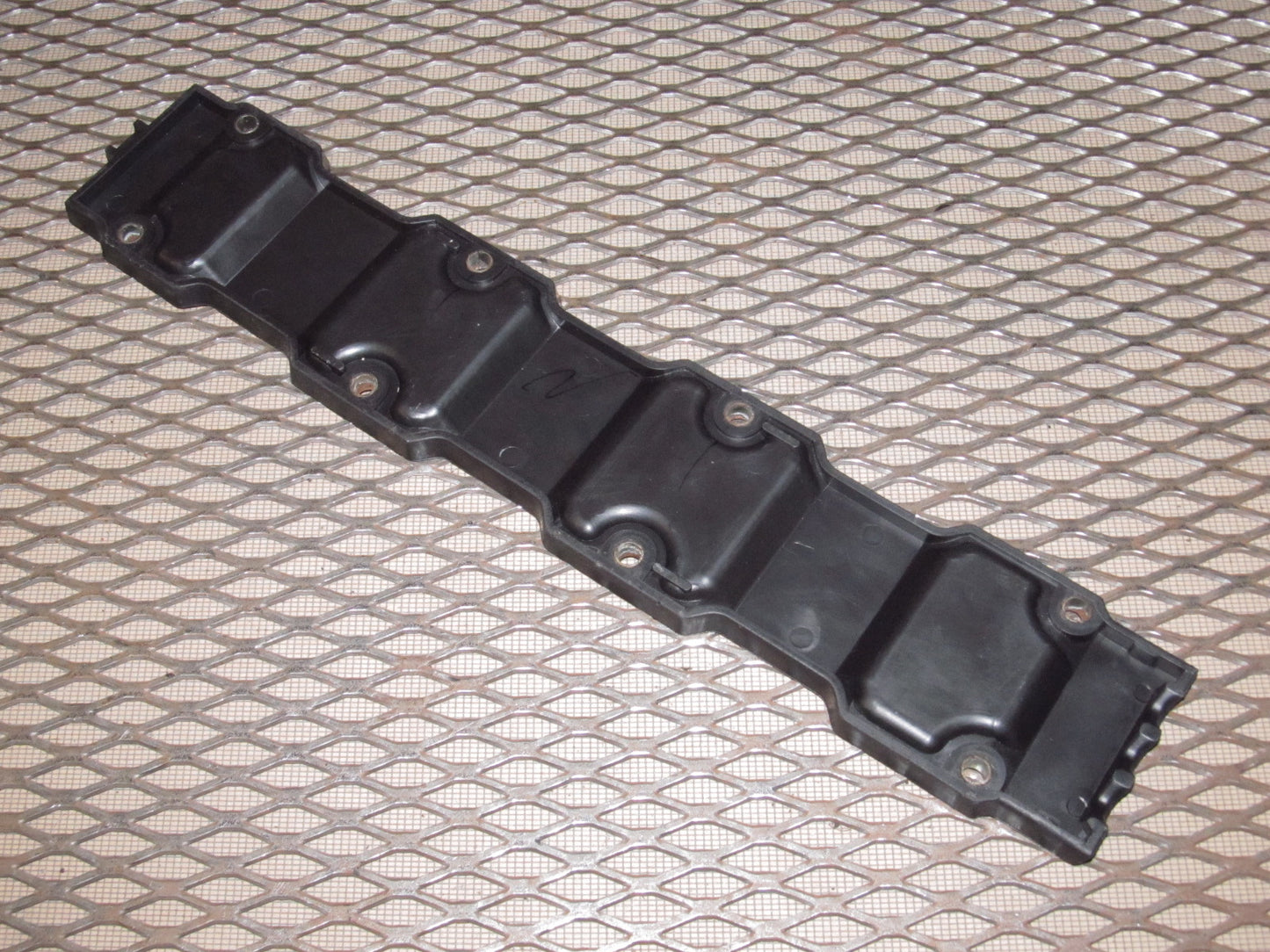 94 95 96 97 Mitsubishi 3000GT OEM Ignition Wires Cover Plate - DOHC NA