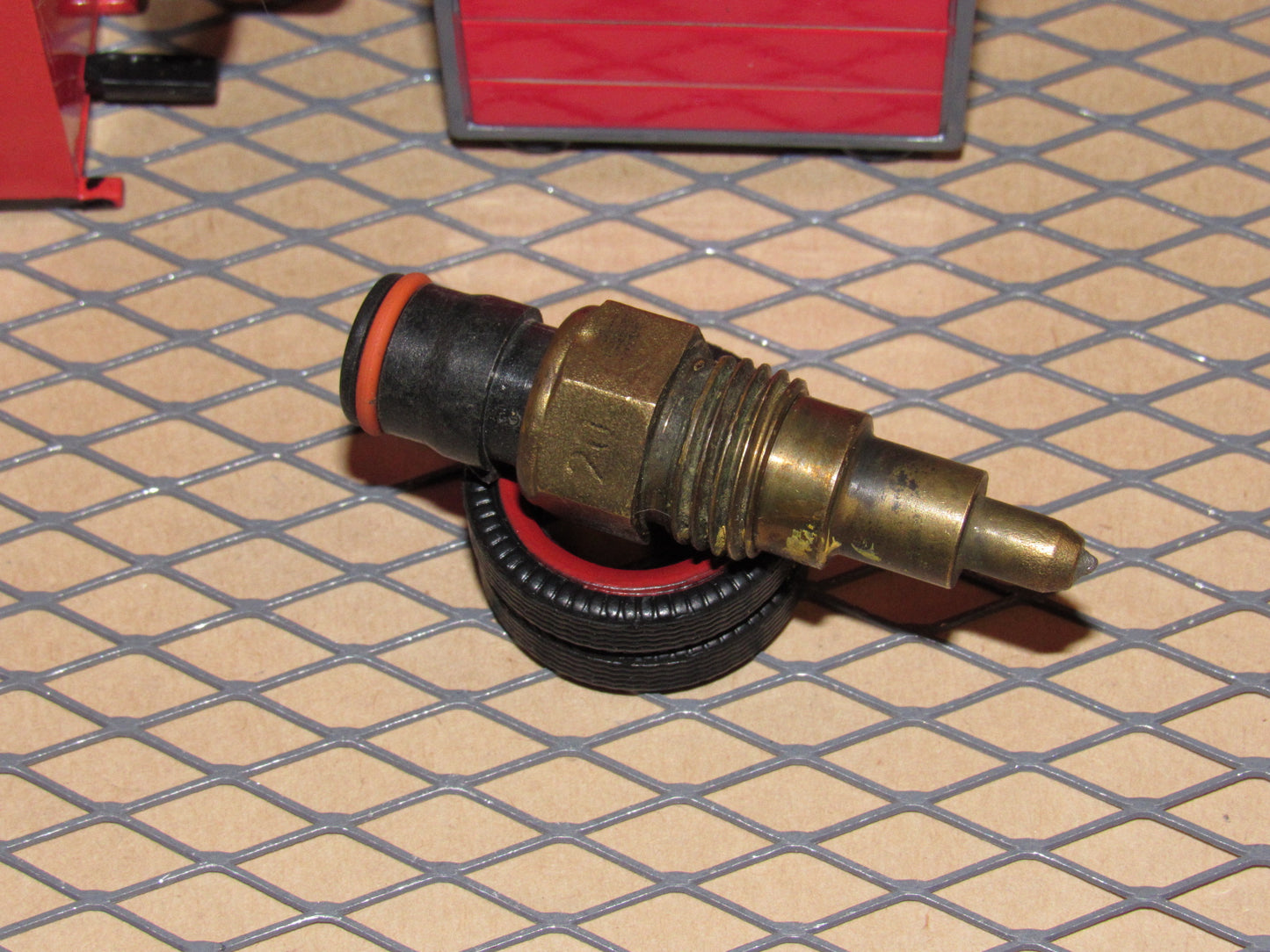 85 86 Toyota MR2 OEM Engine Coolant Temperature Fan Switch Sensor