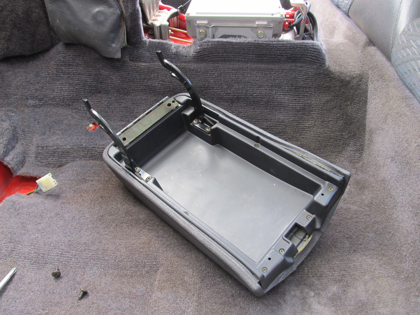 94 95 96 97 Mitsubishi 3000GT OEM Center Console Arm Rest