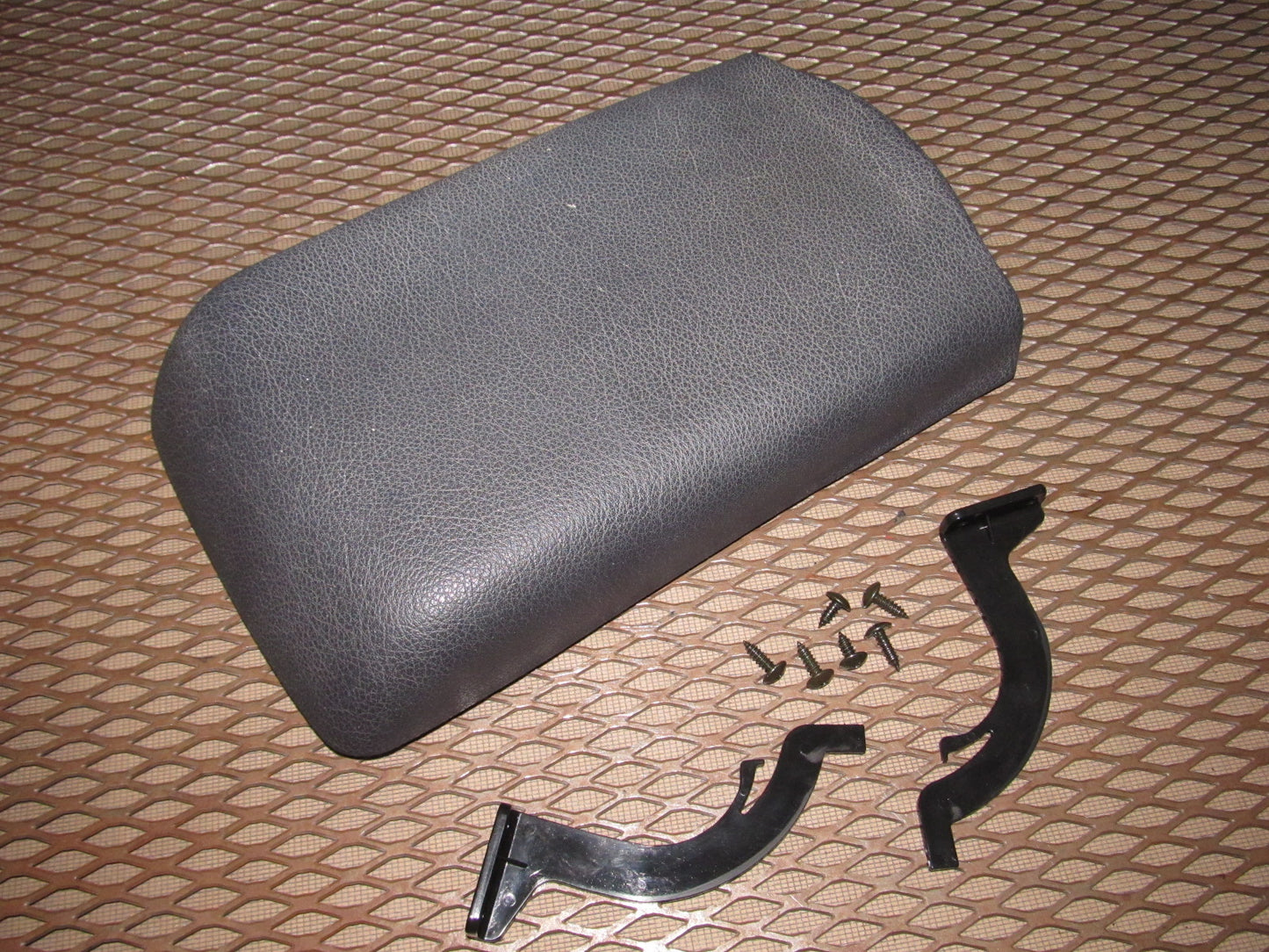 94 95 96 97 Mitsubishi 3000GT OEM Center Console Arm Rest