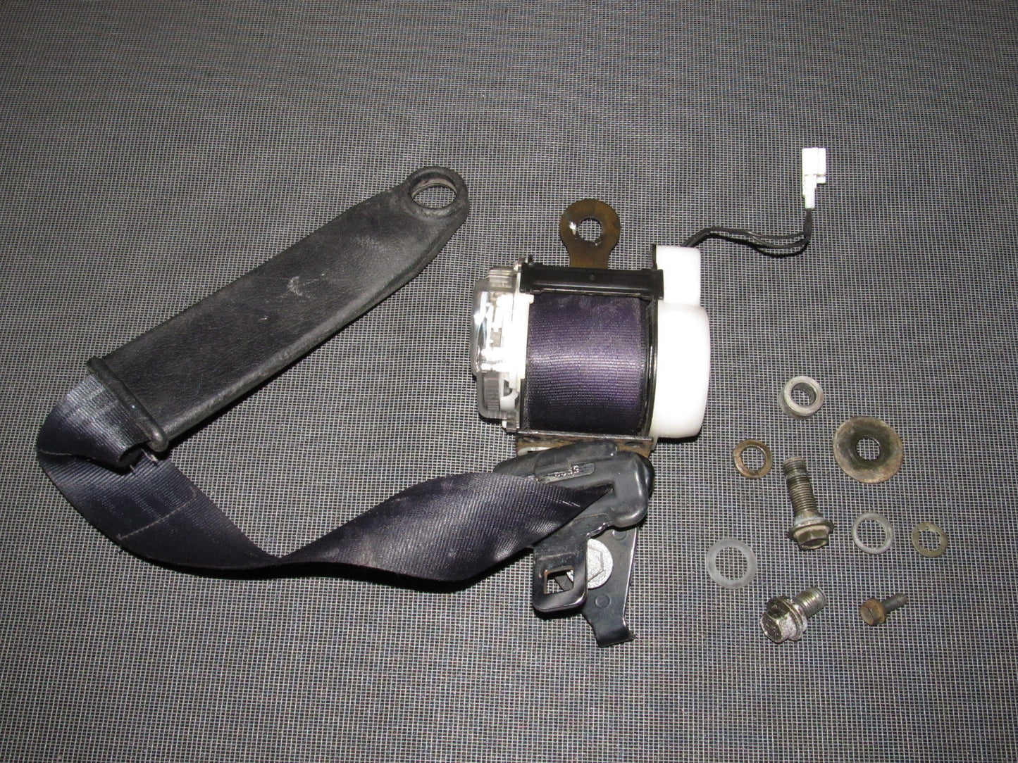 94 95 96 97 98 99 Toyota Celica Convertible Seat Belt - Front Right