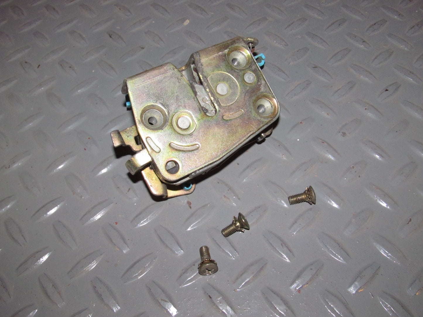 84 85 Mazda RX7 Door Latch - Right