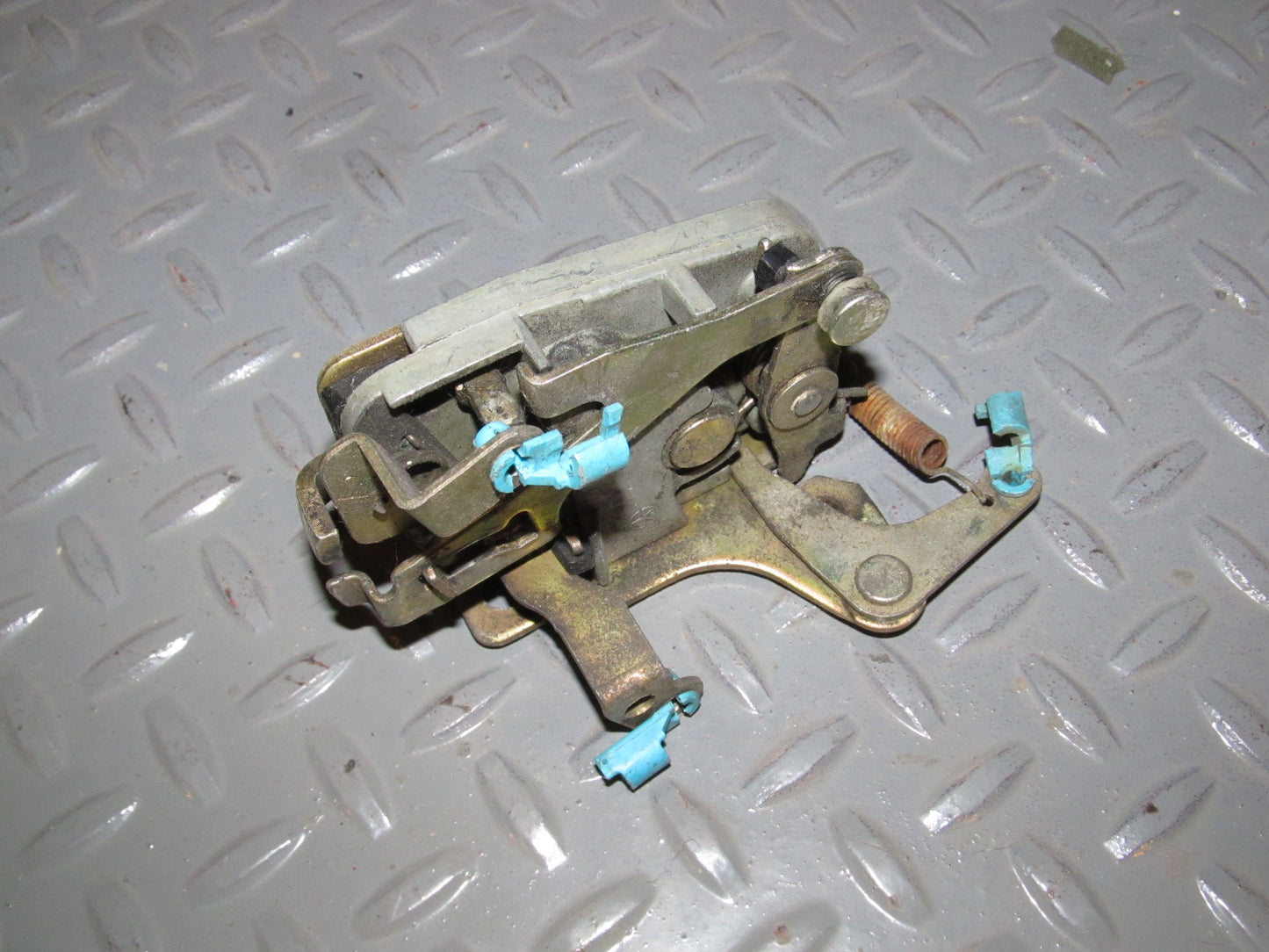84 85 Mazda RX7 Door Latch - Right
