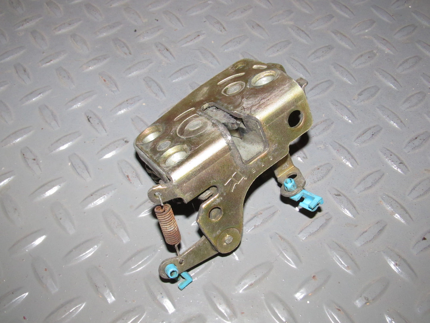 84 85 Mazda RX7 Door Latch - Right