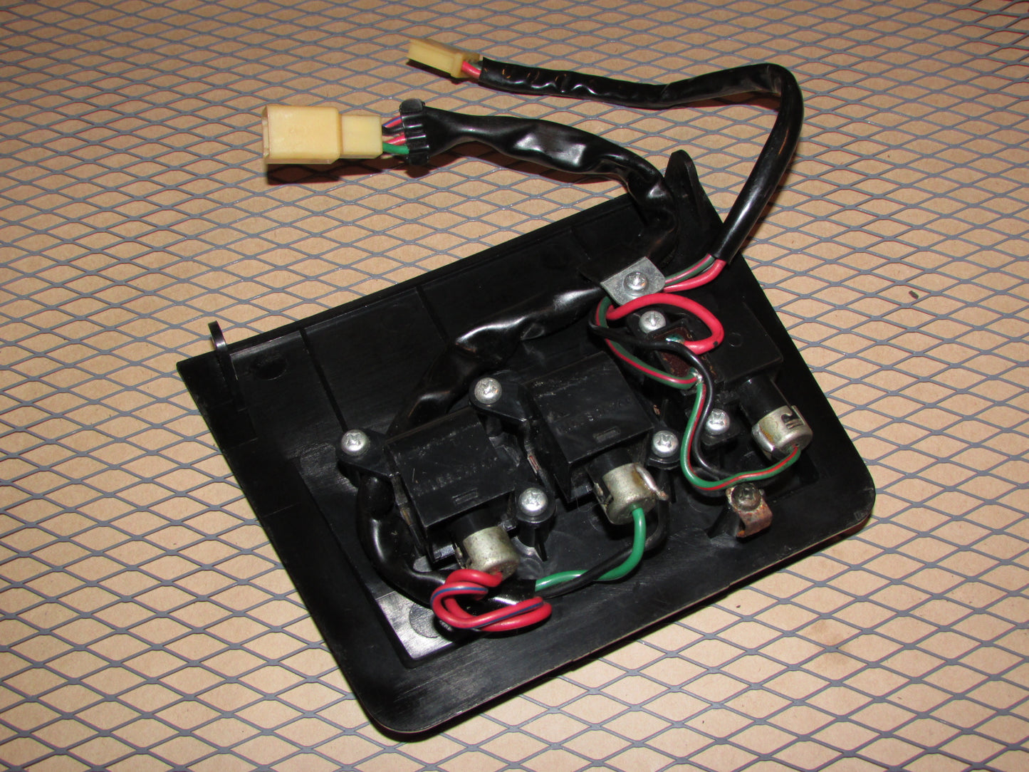 72 73 Datsun 240z OEM Defroster Switch Choke & Seat Belt Light Fuse Box Cover