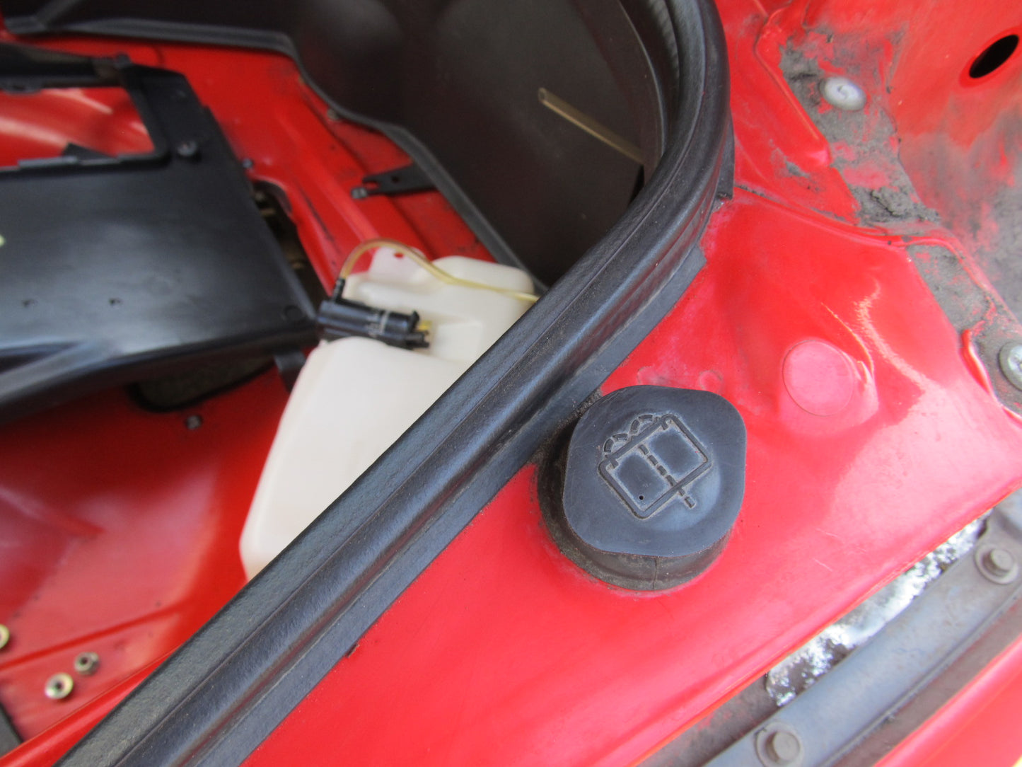 94 95 96 97 Mitsubishi 3000GT OEM Rear Windshield Washer Wiper Tank