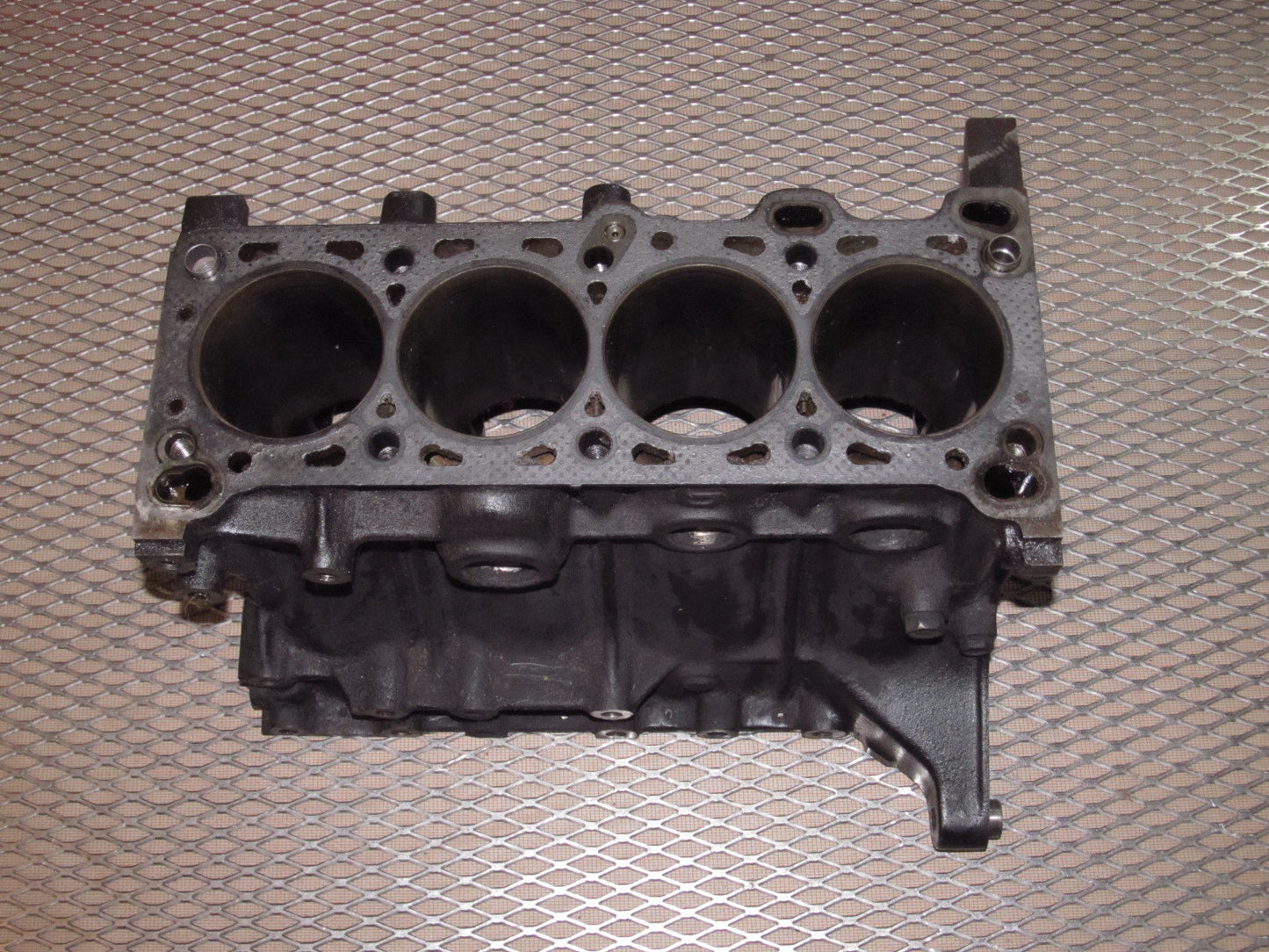 90 91 92 93 Mazda Miata OEM 1.6L Engine Cylinder Block
