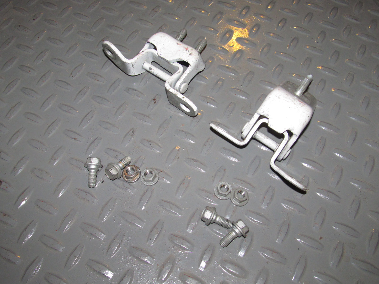 97 98 99 00 01 Toyota Camry Rear Door Hinges - Left Set
