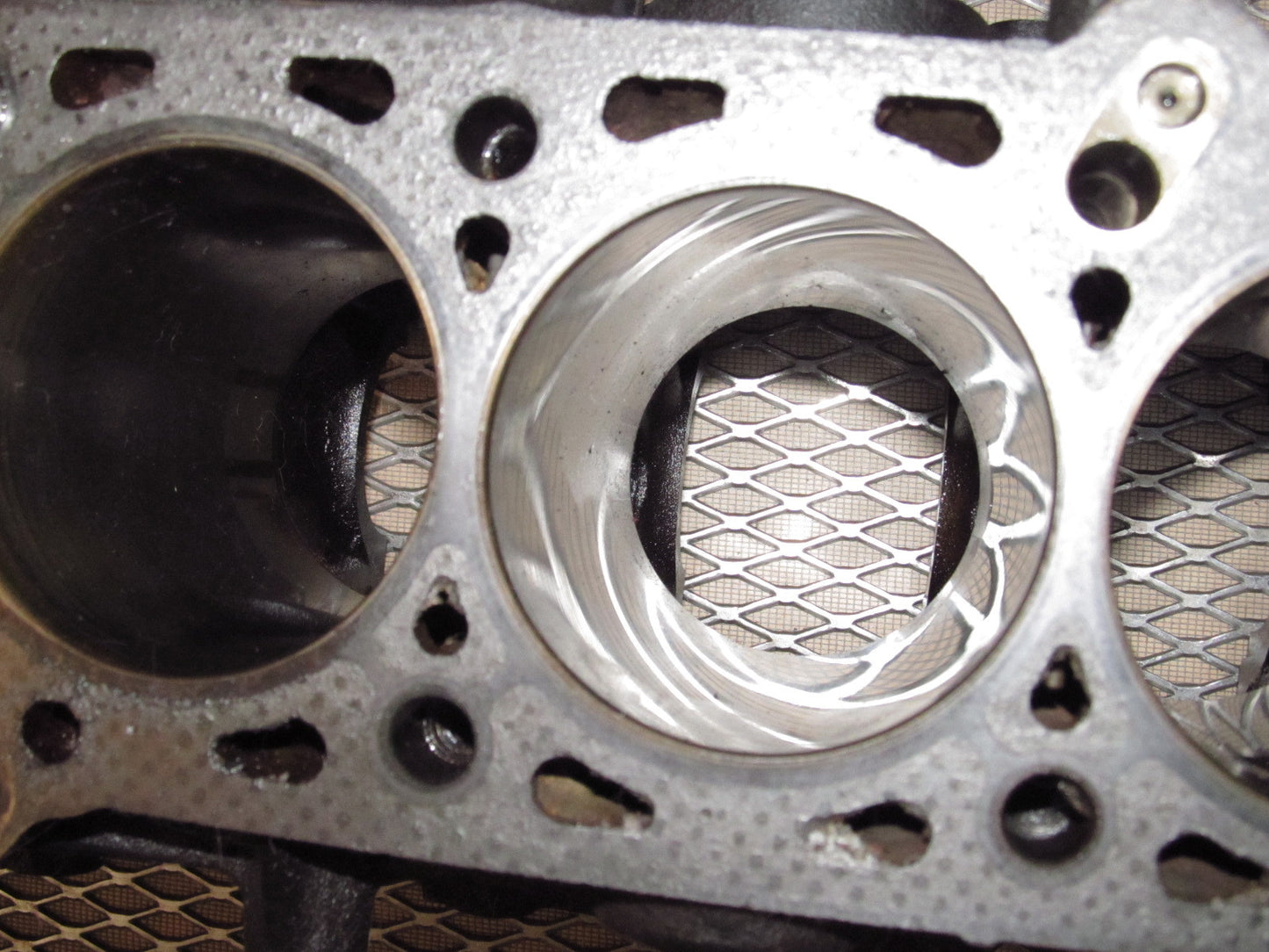 90 91 92 93 Mazda Miata OEM 1.6L Engine Cylinder Block