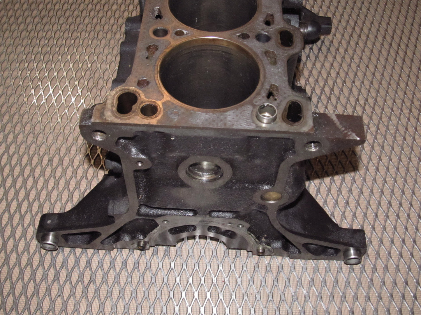 90 91 92 93 Mazda Miata OEM 1.6L Engine Cylinder Block