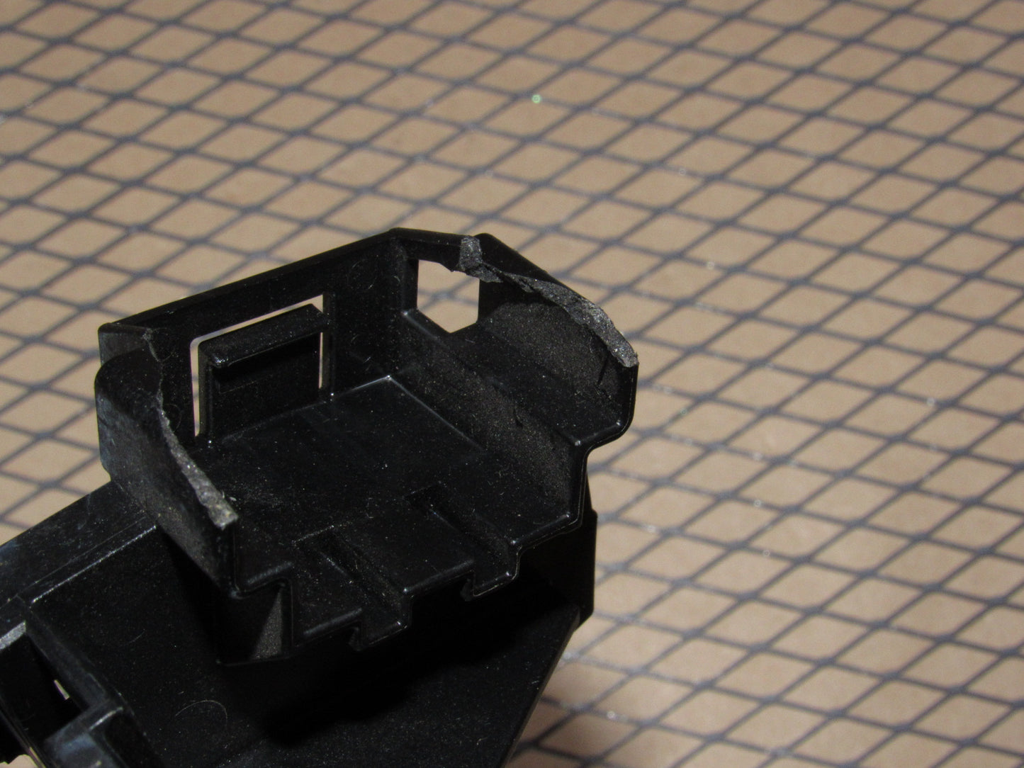 10 11 12 13 14 15 Chevrolet Camaro OEM Headlight & Wiper Switch Holder Bracket