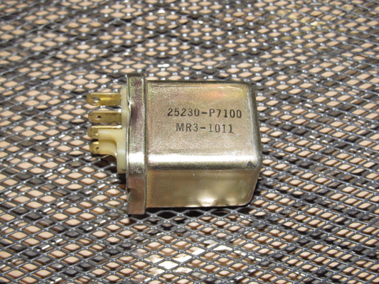 Datsun OEM Universal Relay - 25230-P7100