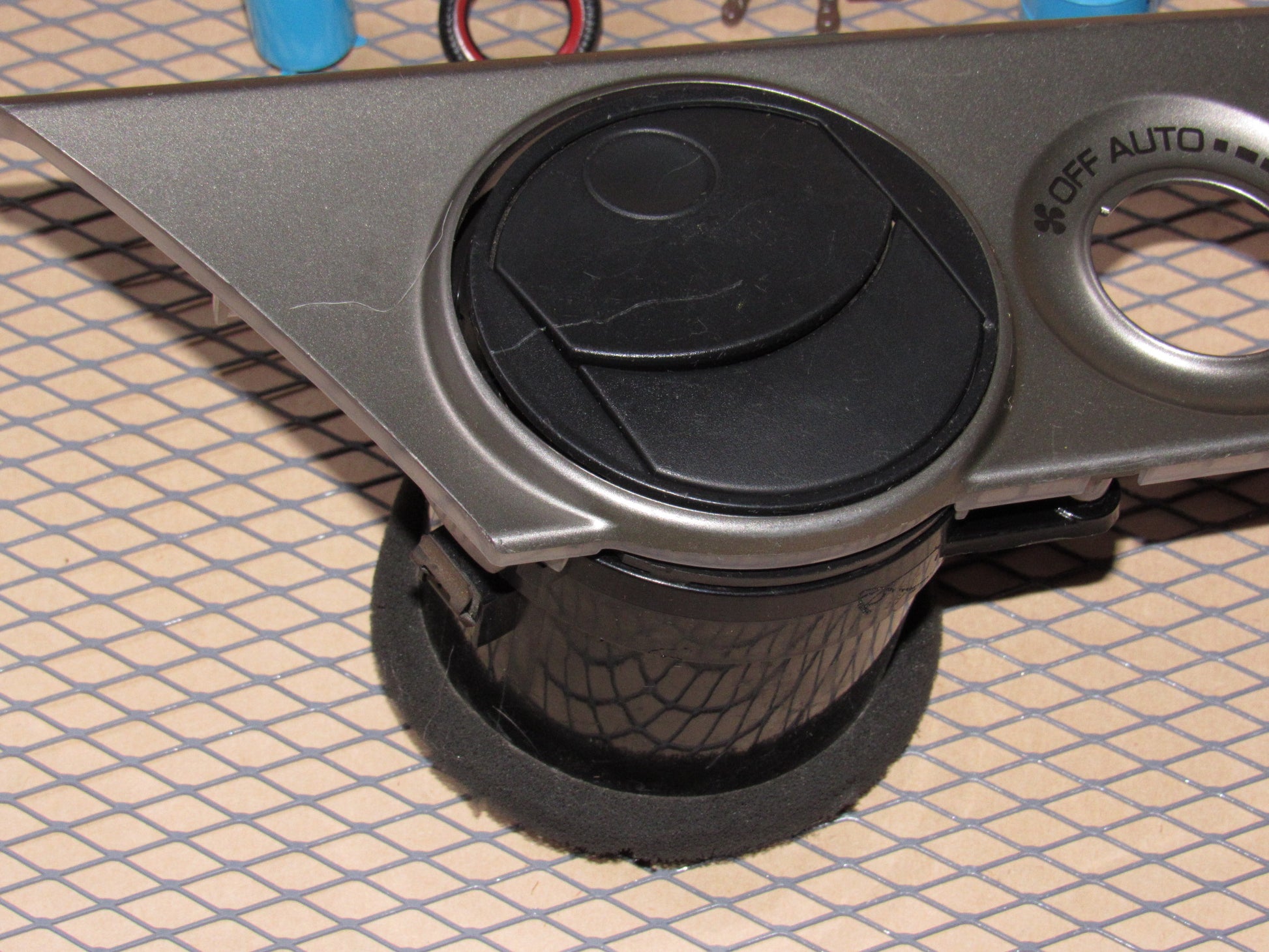 02 03 04 05 06 Acura RSX OEM Dash Center Air Vent Louver