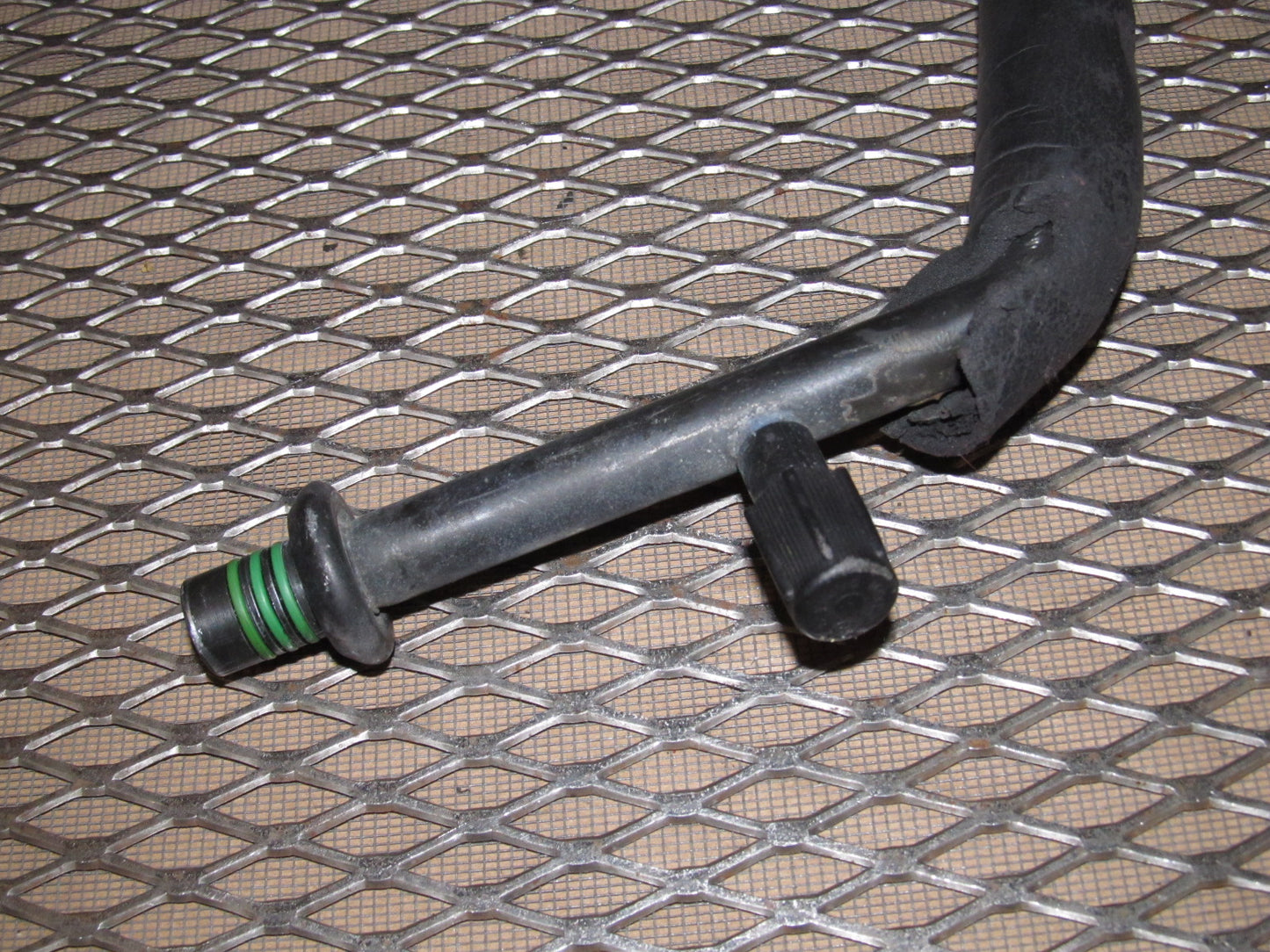 99-00 Ford Mustang 3.8L V6 OEM A/C Fitting Hose Line