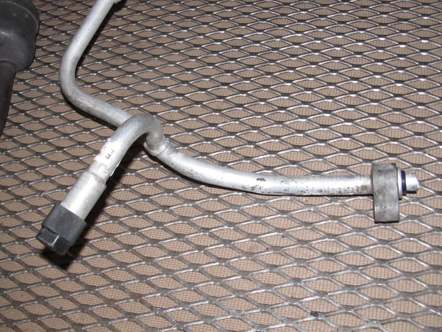 99-00 Ford Mustang 3.8L V6 OEM A/C Fitting Hose Line