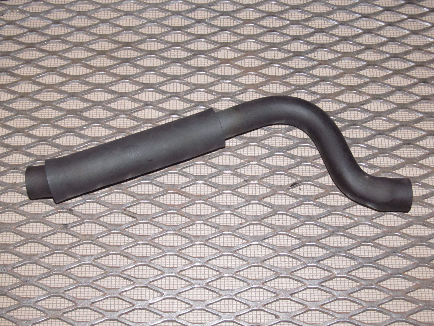94 95 96 97 Mitsubishi 3000GT OEM Engine Valve Cover Vacuum Hose - DOHC NA