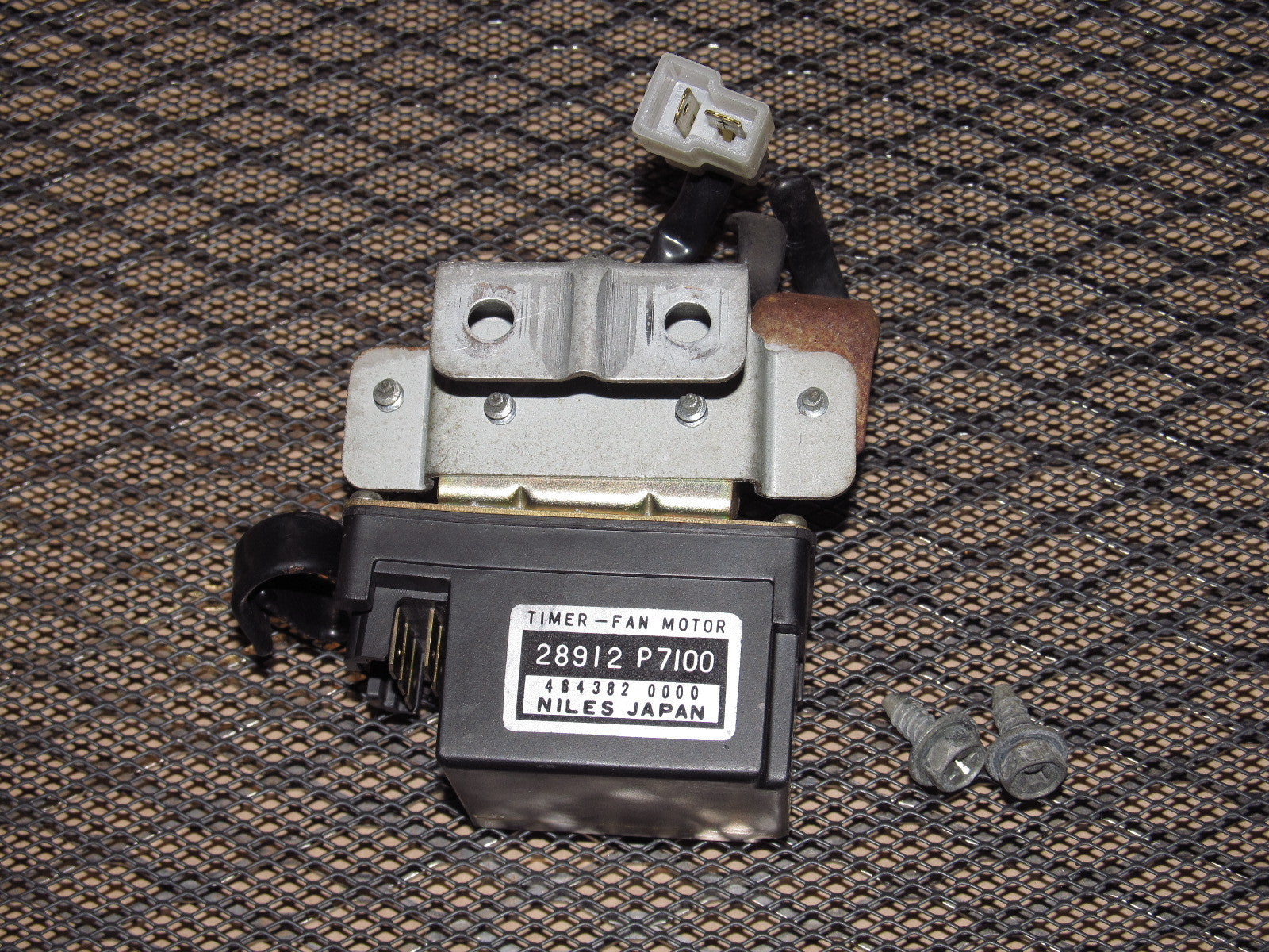 Datsun OEM Universal Relay - Timer-Fan Motor - 28912 P7100