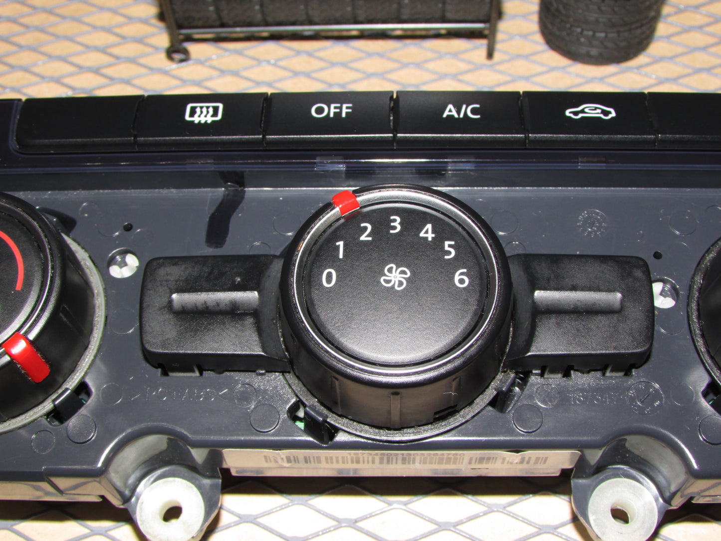 12 13 14 15 16 Volkswagen Tiguan OEM A/C Heater Temperature Climate Control Unit