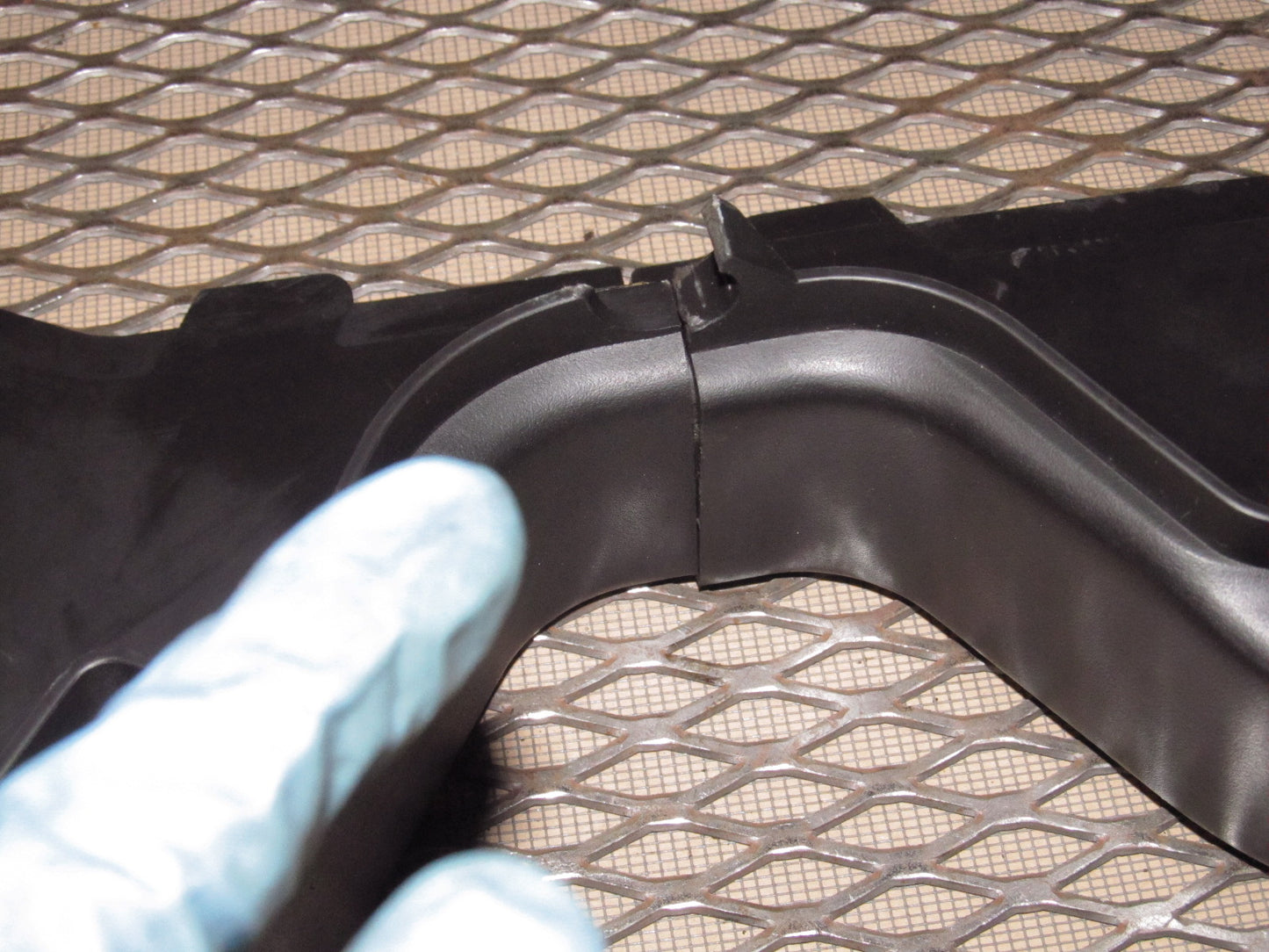 94 95 96 97 Mitsubishi 3000GT OEM Timing Belt Cover - DOHC NA
