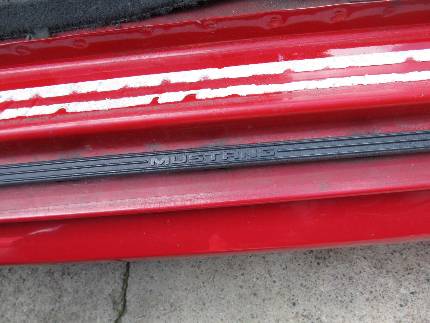 99-04 Ford Mustang OEM Door Sills Moulding - Right