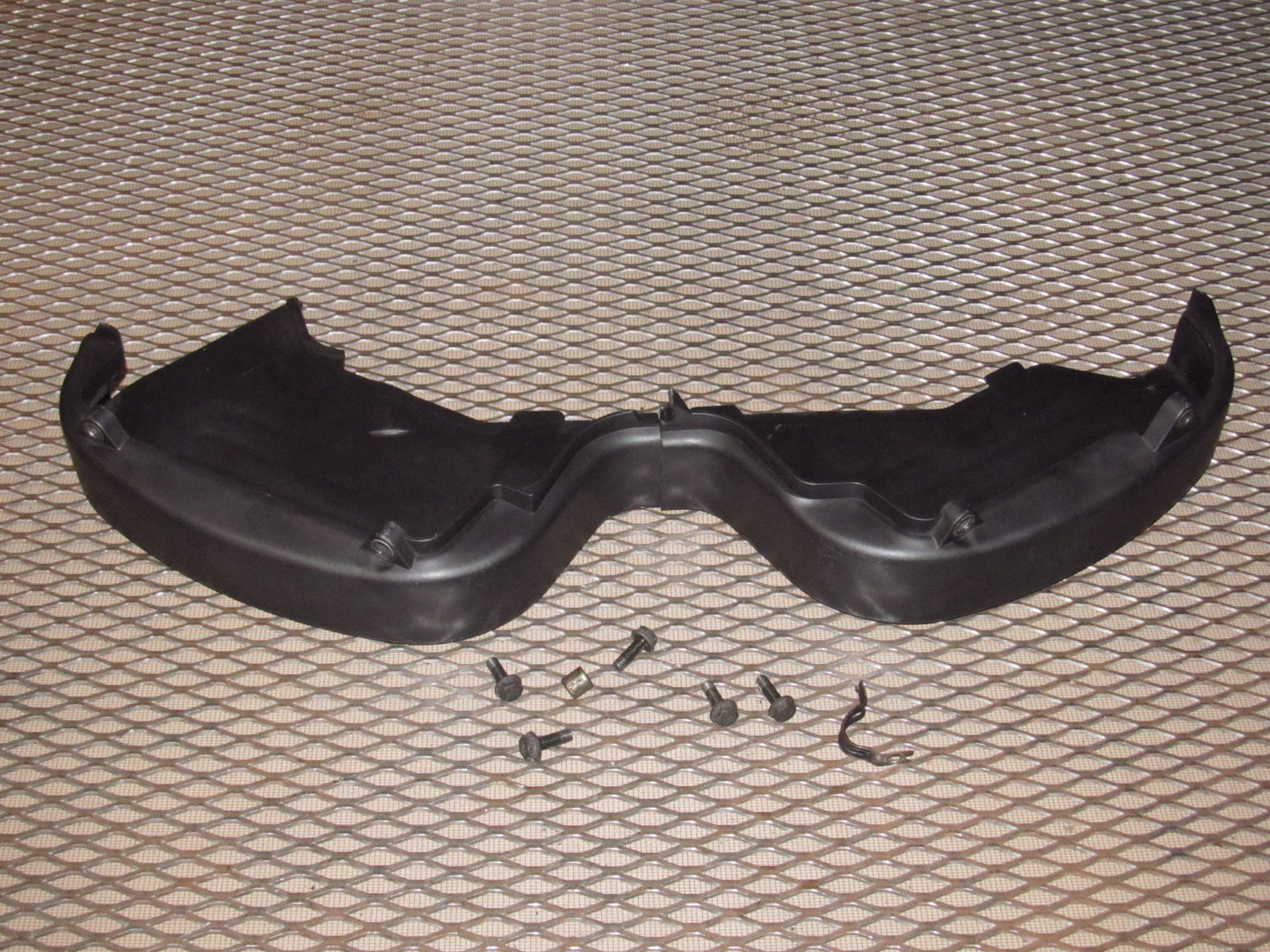 94 95 96 97 Mitsubishi 3000GT OEM Timing Belt Cover - DOHC NA