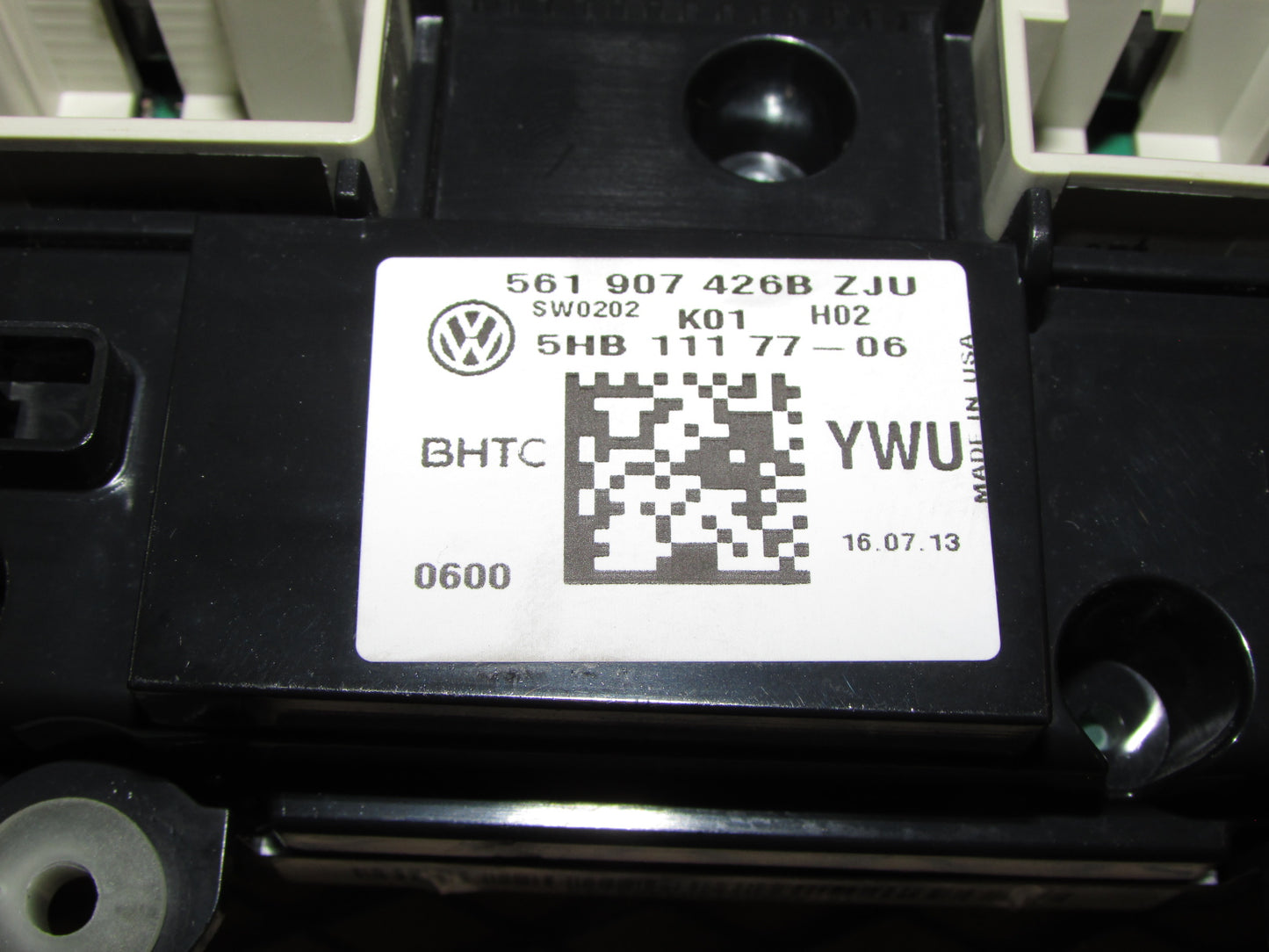 12 13 14 15 16 Volkswagen Tiguan OEM A/C Heater Temperature Climate Control Unit