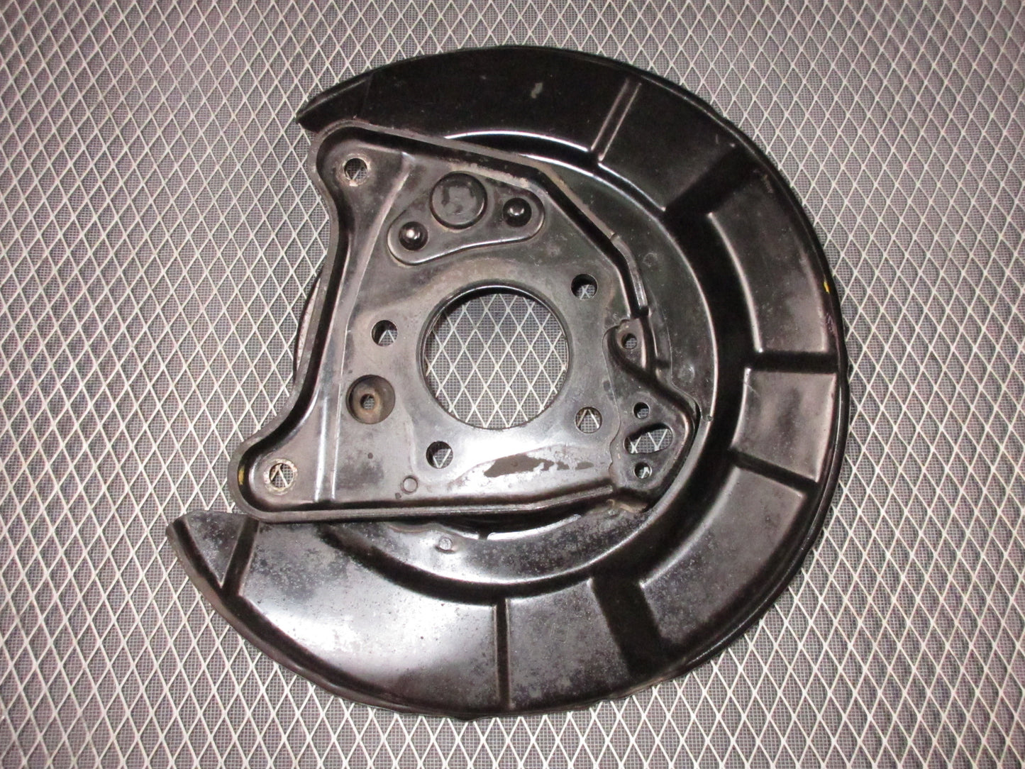 92 93 Lexus ES300 OEM Rear Spindle Dust Plate Cover - Left