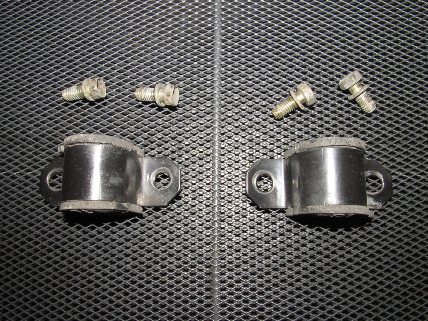 94 95 96 97 98 99 Toyota Celica OEM Convertible Rear Stabilizer Bar Mount Set