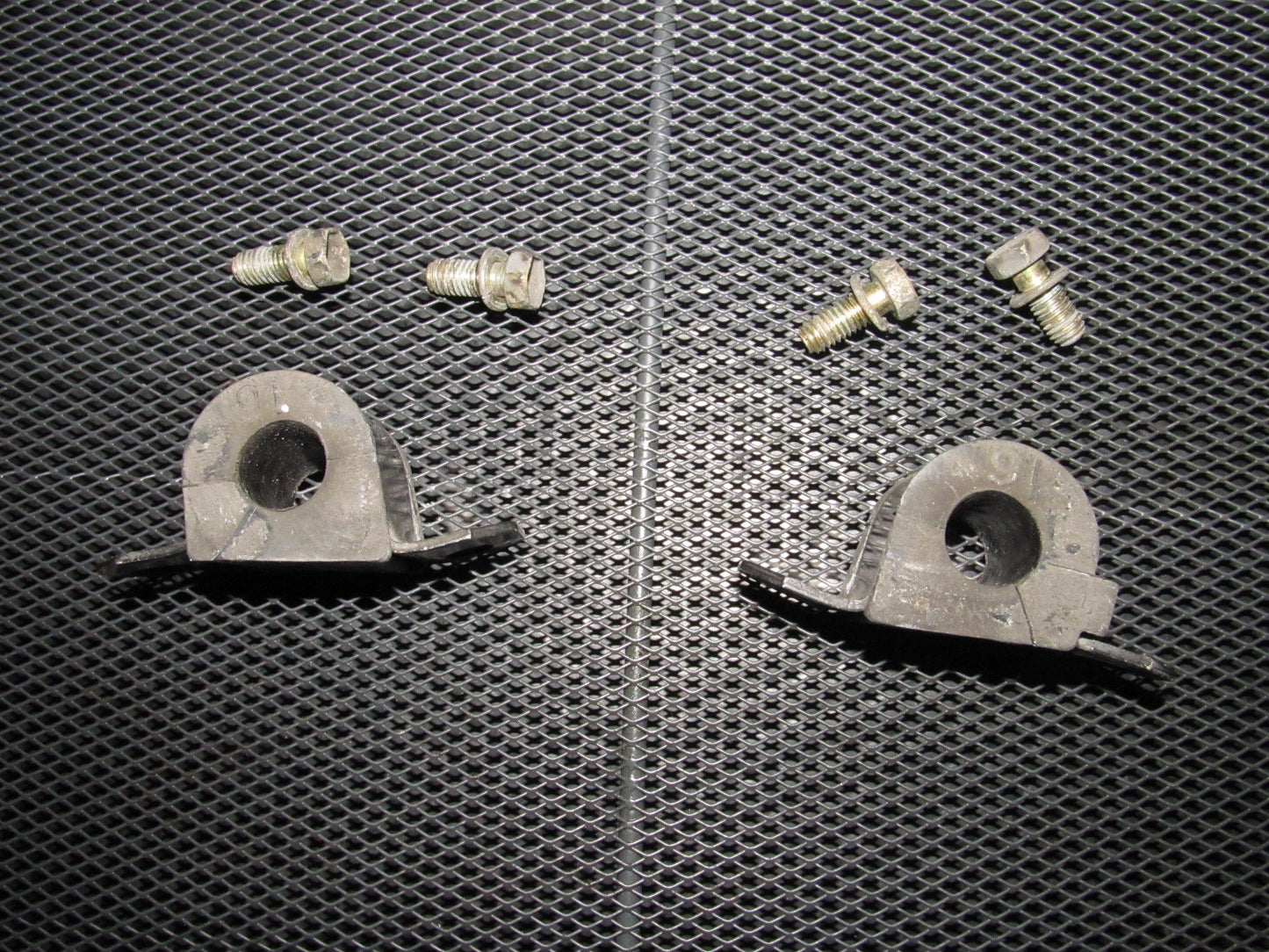 94 95 96 97 98 99 Toyota Celica OEM Convertible Rear Stabilizer Bar Mount Set