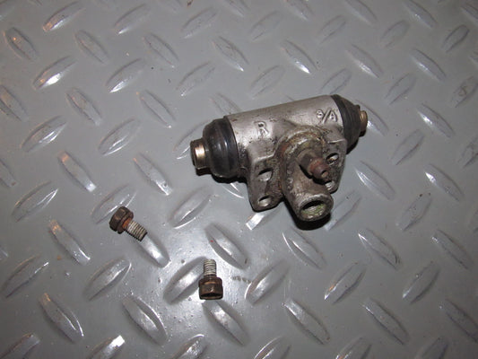 88 89 Honda CRX Rear Wheel Drum Brake Cylinder - Right