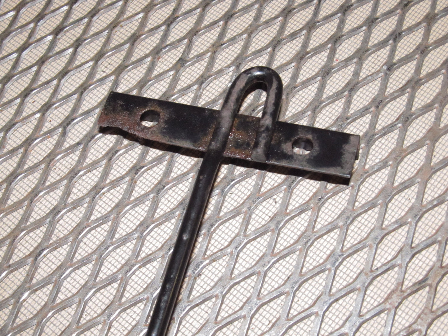 94 95 96 97 Mitsubishi 3000GT OEM Battery Lock Down Tie - DOHC NA