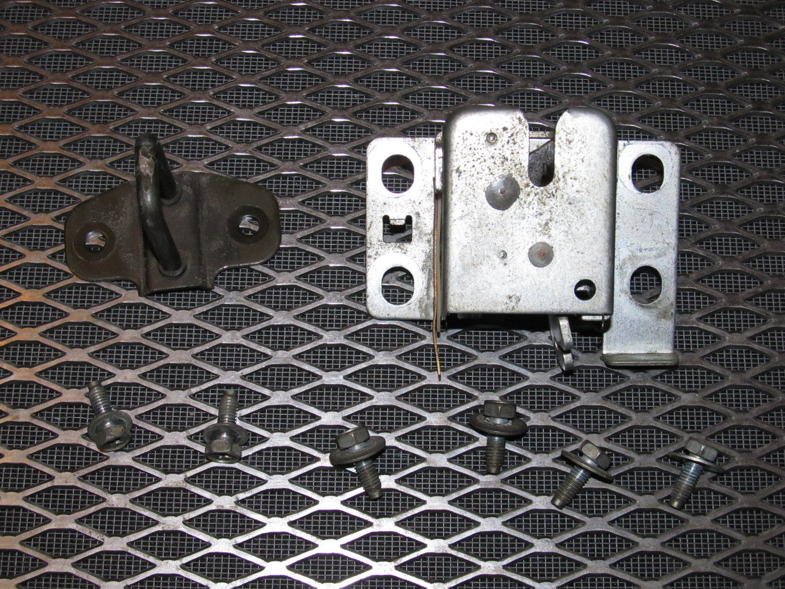 81 82 83 Datsun 280zx OEM Trunk Hatch Latch Assembly