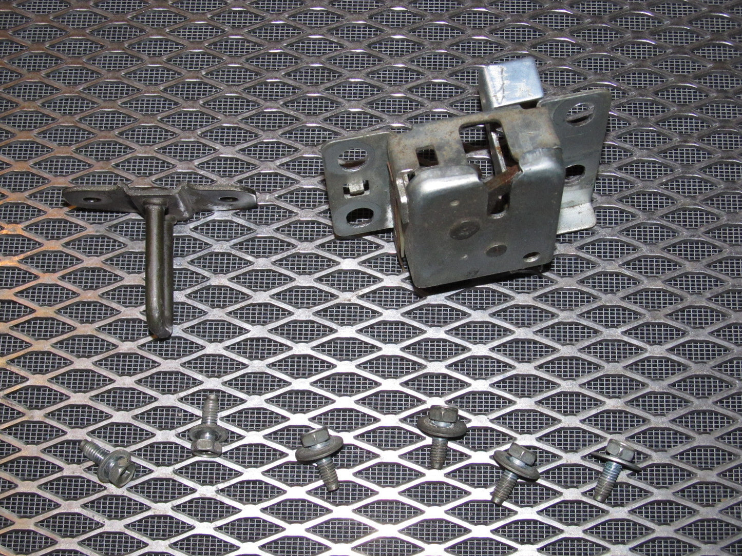 81 82 83 Datsun 280zx OEM Trunk Hatch Latch Assembly