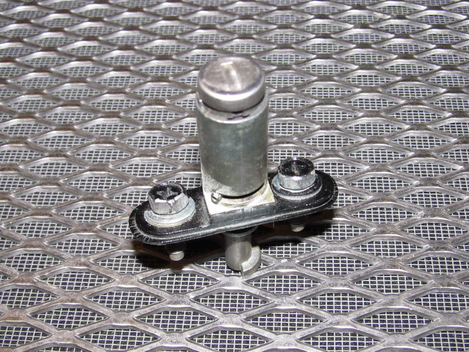 81 82 83 Datsun 280zx OEM Trunk Hatch Lock Tumbler