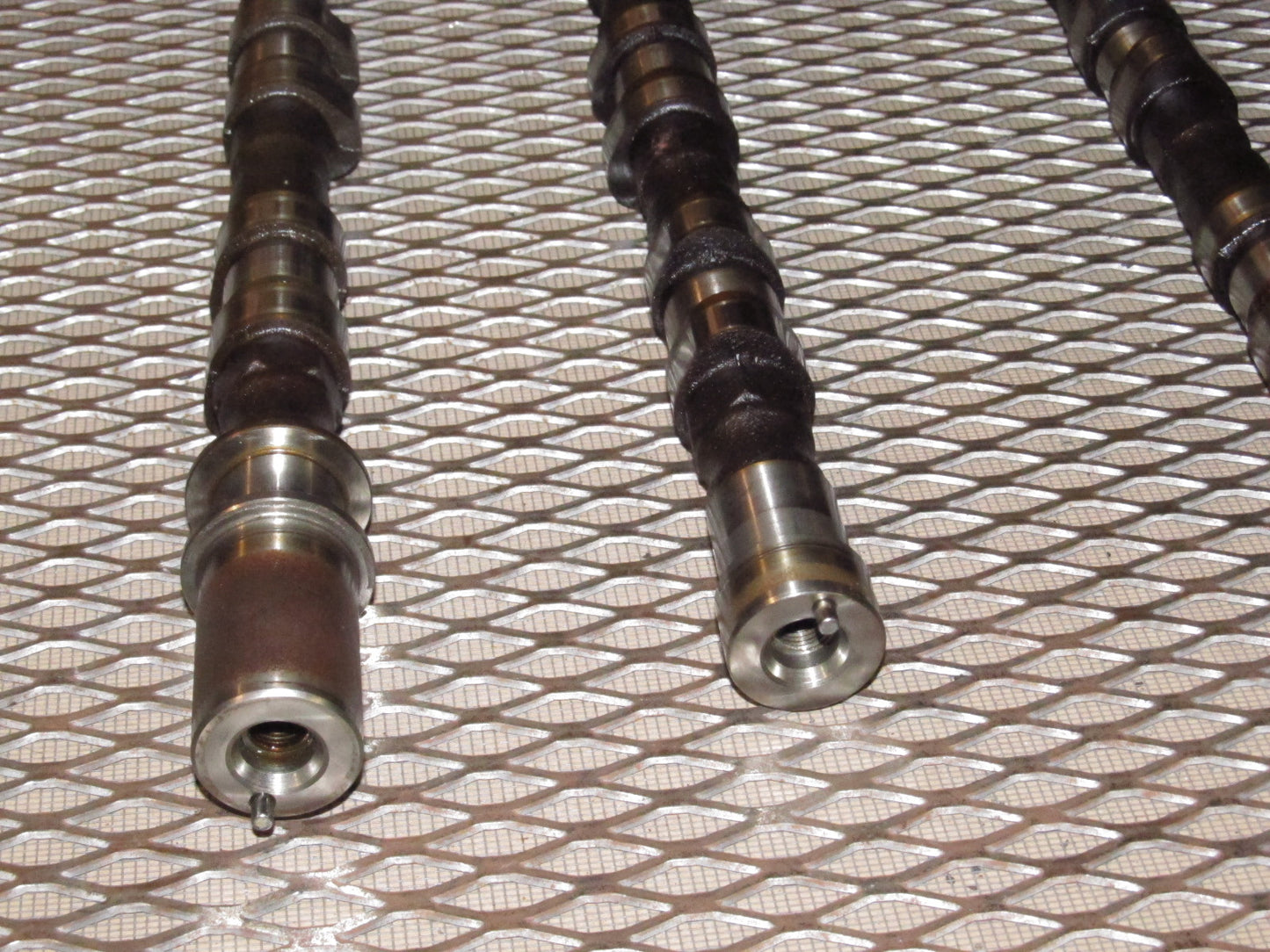 94 95 96 97 Mitsubishi 3000GT OEM Engine Camshaft - DOHC NA