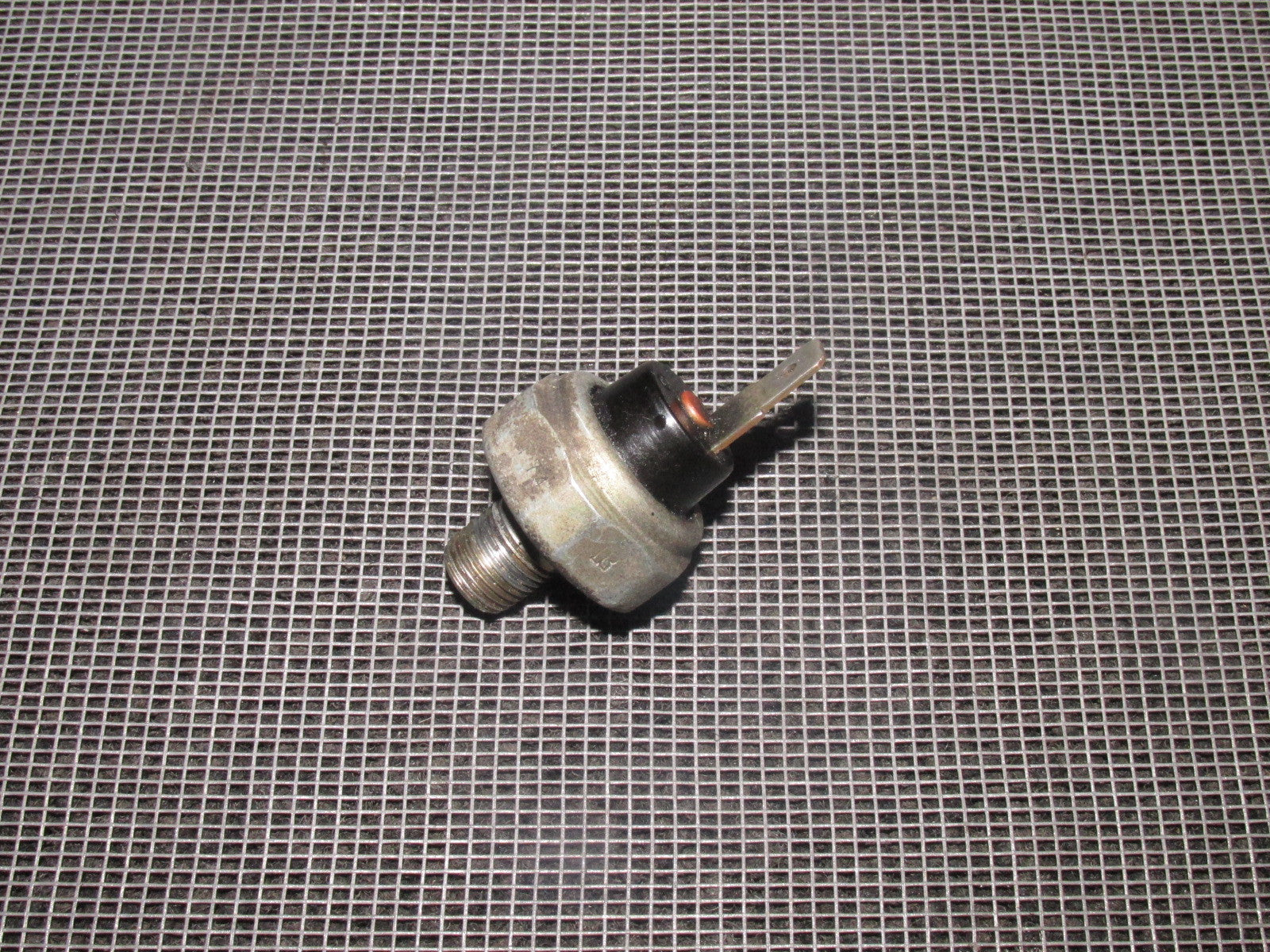 94 95 96 97 Mazda Miata OEM 1.8L Engine Oil Pressure Sensor