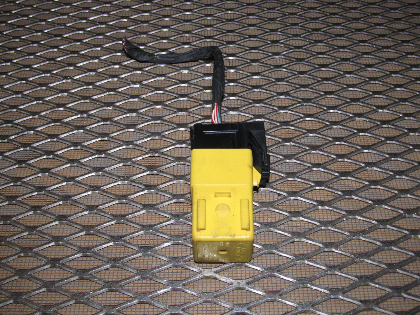 99-04 Ford Mustang OEM Turn Signal Flasher Relay F67B-46681-AA