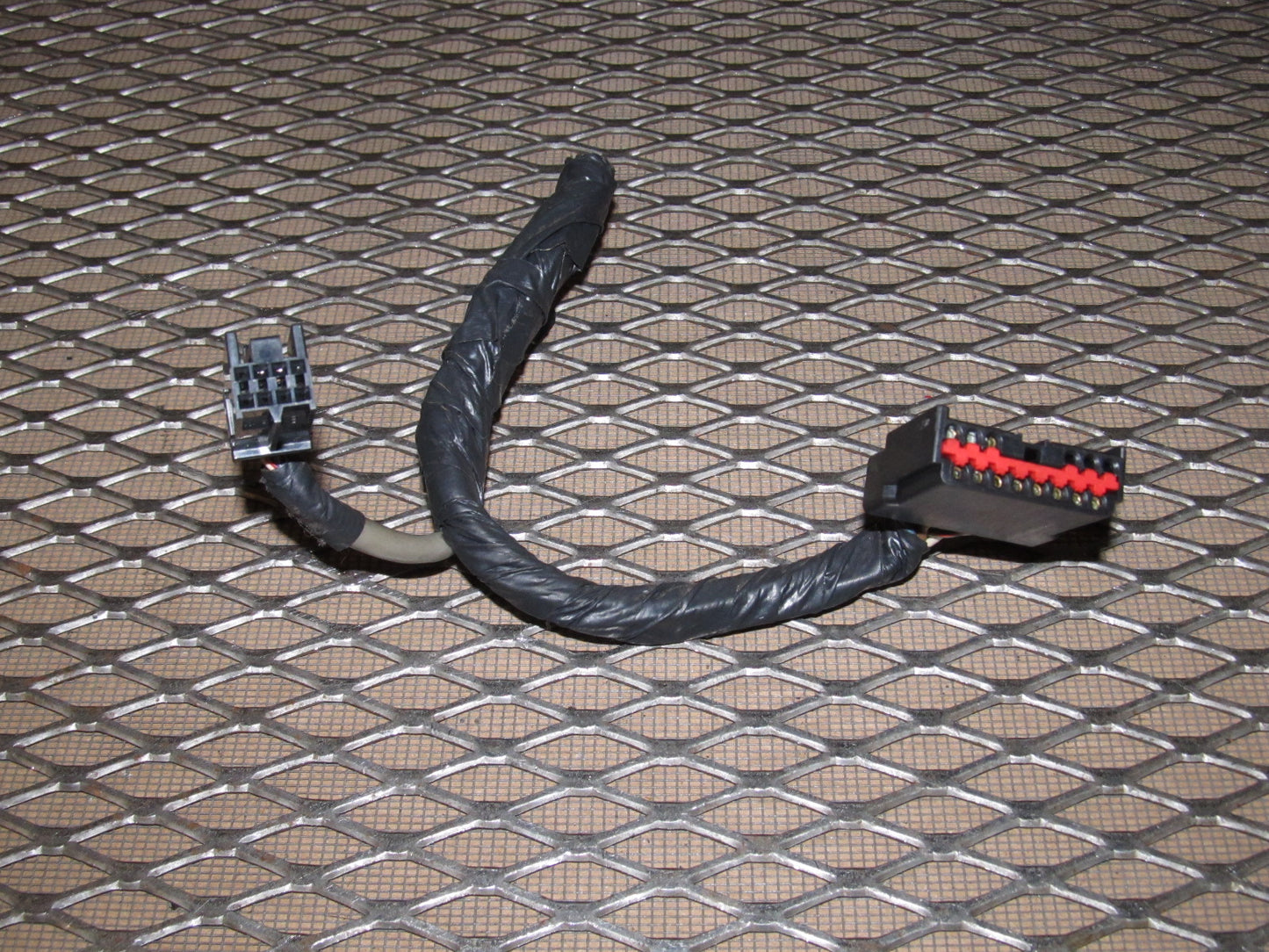 99-00 Ford Mustang OEM Factory Amplifier Stereo Radio Amp Pigtail Harness