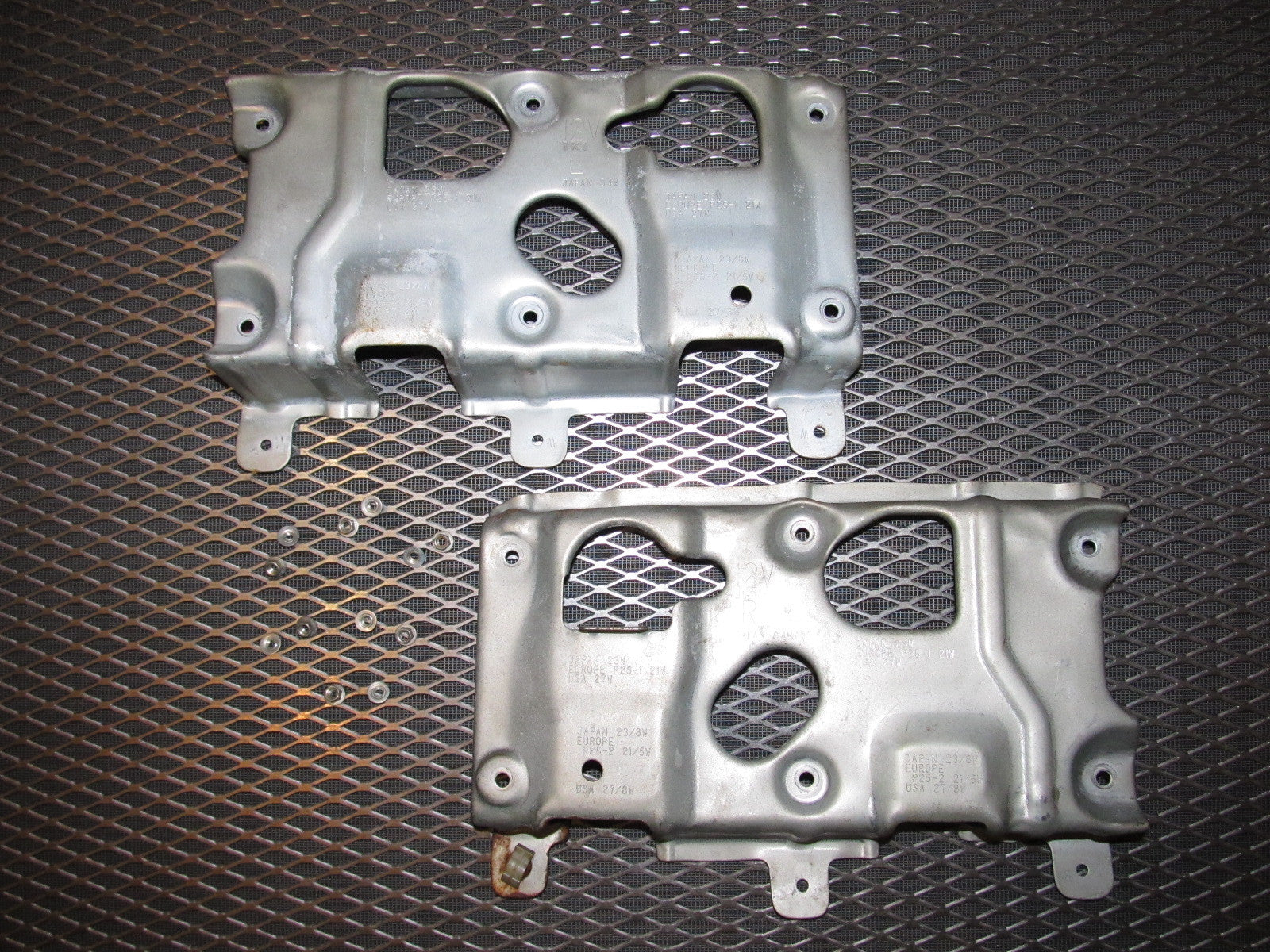 79 80 81 Datsun 280zx OEM Rear Tail Light Mounting Bracket Set