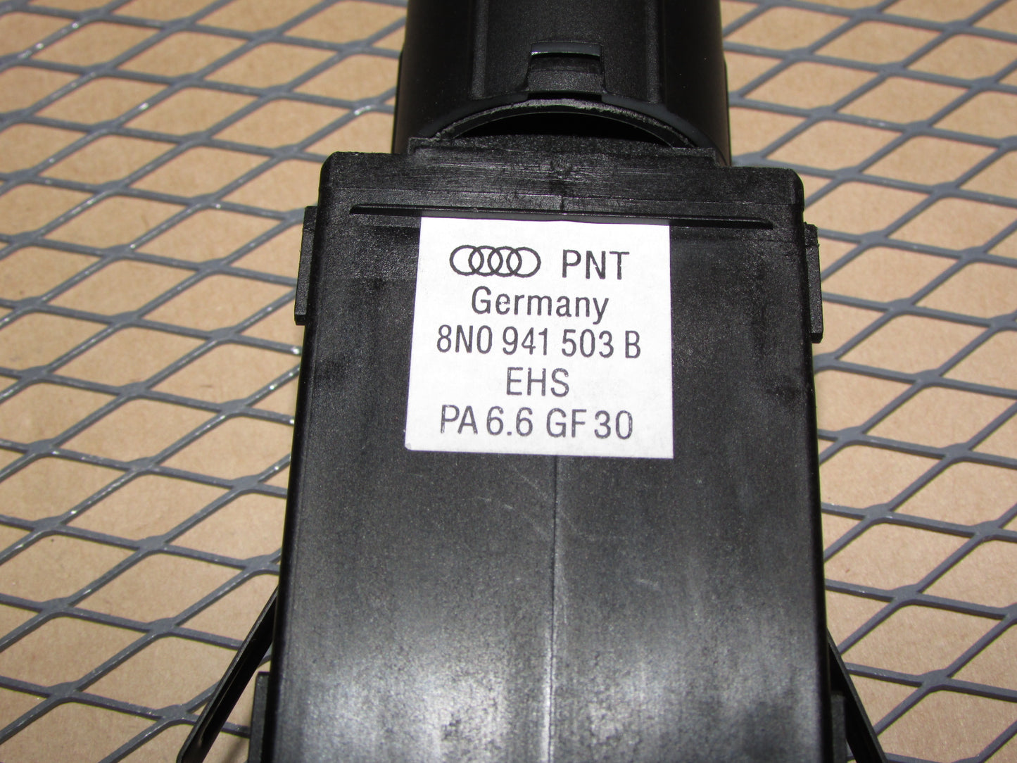 99 00 01 02 03 04 05 06 Audi TT OEM Rear Defroster Switch