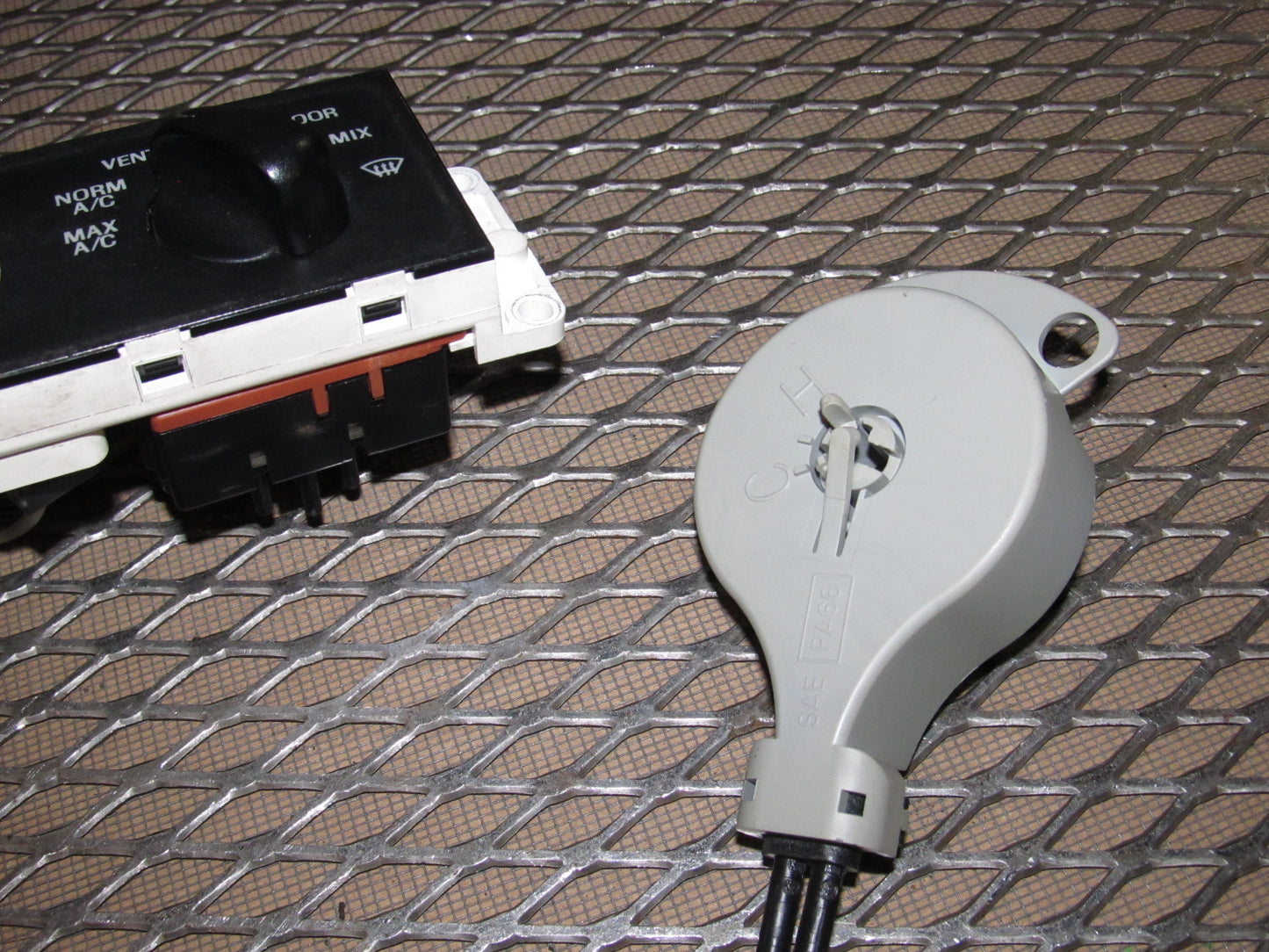 99-04 Ford Mustang OEM Climate Control Unit